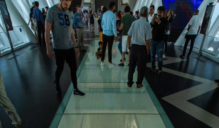 glass floor walk dubai frame