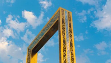gold-frame-gold-design
