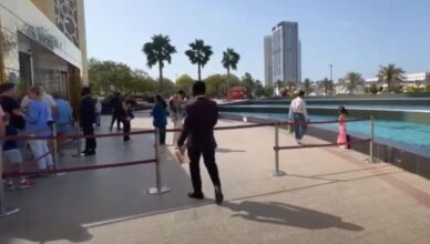 dubai frame employee