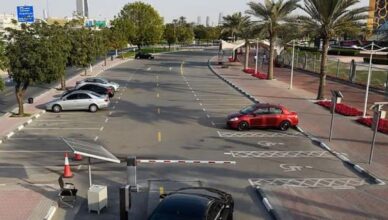 dubai frame parking